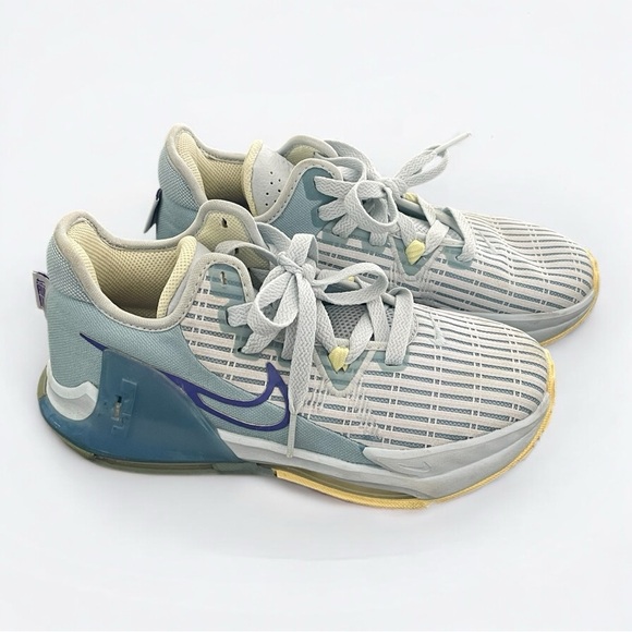Nike LeBron Witness VI Boys' Basketball Aura / Psychic Purple / Worn Blue (4.5Y) - Picture 3 of 5